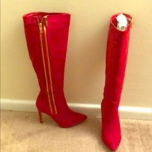 Red boots size 6 like new